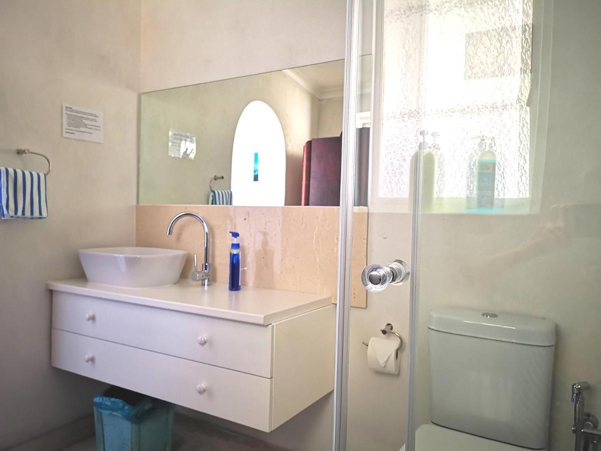 Rachawadee Accomodation​ & Health Spa Simonʼs Town Exterior foto