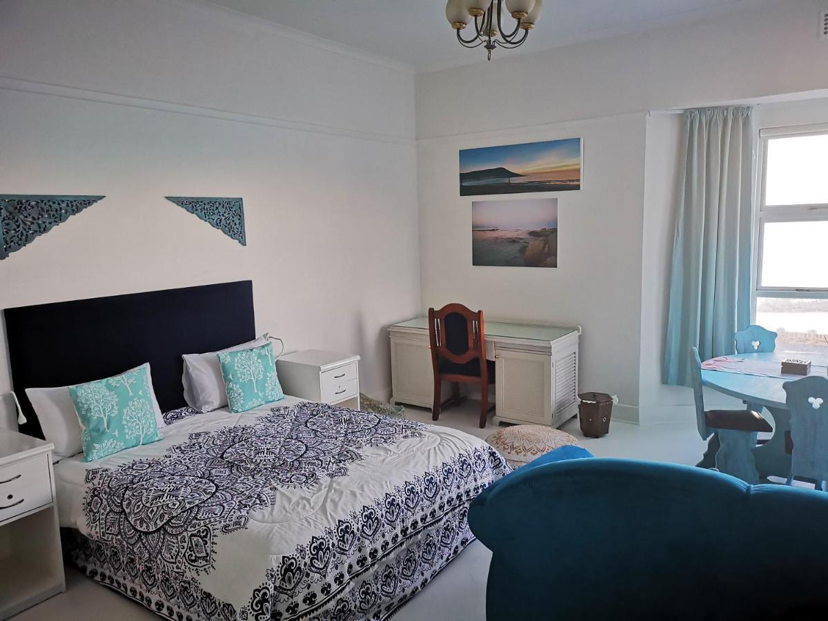 Rachawadee Accomodation​ & Health Spa Simonʼs Town Exterior foto